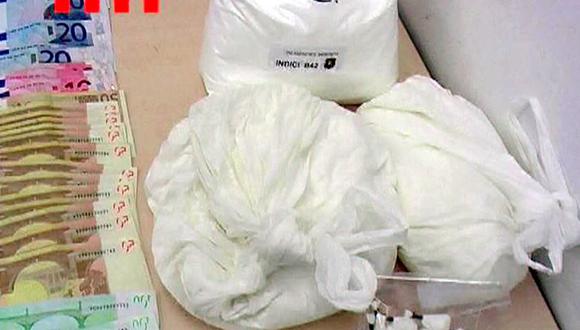 En la operación fueron intervenidos 30 kilos de pasta base de cocaína, un kilo de clorhidrato de cocaína, 600 kilos de pélets impregnados en cocaína, entre otros insumos. (Foto: EFE)
