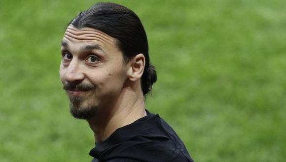 Zlatan Ibrahimovic dejará Manchester United y las ofertas empiezan a llover. (REUTERS)