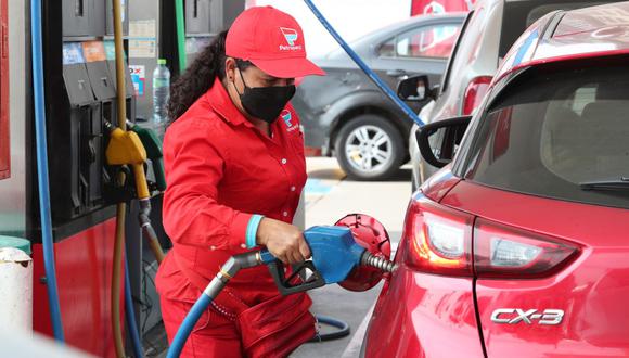 El alza del precio de los combustibles impacta en el sector transporte. (Foto: GEC)