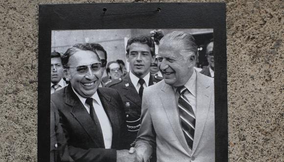 Ramón Alfaro Remón junto a Fernando Belaúnde Terry. (Foto: Juan Ponce/GEC)