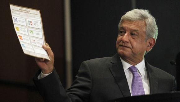 Andrés Manuel López Obrador presentó supuestas prueba del fraude. (Reuters)
