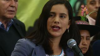 Verónika Mendoza calificó de "abuso" presentar 750 mil firmas para inscribir un partido político