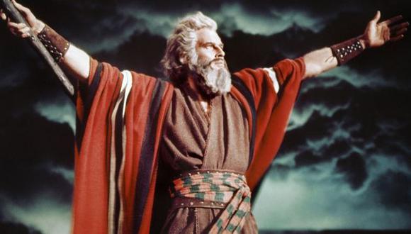 Charlton Heston interpretó a Moisés en Los diez mandamientos. (USI)