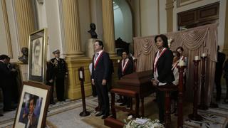 Congreso de la República rinde homenaje póstumo a Enrique Bernales