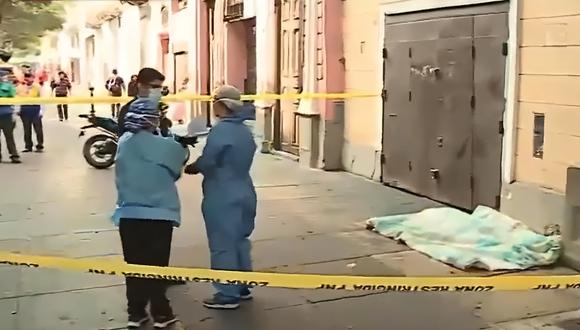Mujer muere tras ser apuñalada en el Centro de Lima. (Captura: Latina)