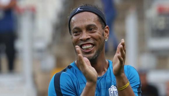 Ronaldinho ve una eliminatoria abierta entre Barcelona y Manchester United. (Foto: EFE)
