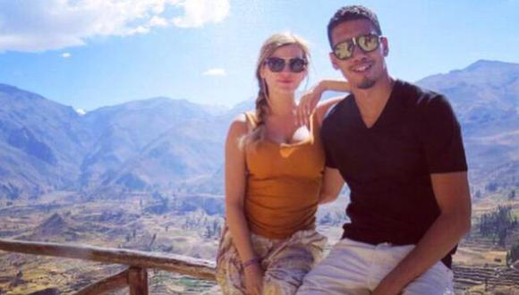 Jugador del Manchester United Christopher Smalling vacaciona en Cañón del Colca junto a su novia. (Twitter)