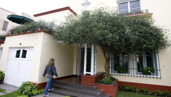MINUTOS DE PÁNICO. La familia Parodi fue víctima de asalto en tres ocasiones en su residencia de Miraflores. (Alberto Orbegoso)