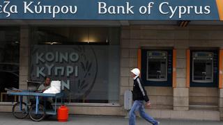 Zona Euro insta a Chipre a proteger a los pequeños ahorristas de impuesto
