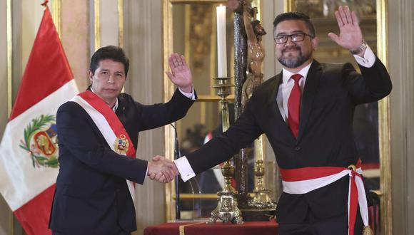 Geiner Alvarado luego de jurar ante Pedro Castillo como ministro de Transportes y Comunicaciones. (Foto: Presidencia)