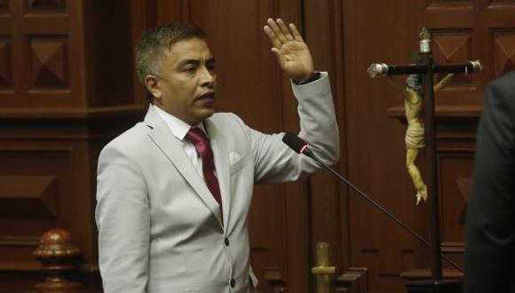 Roberto Vieira, congresista de PpK, se declara fujimorista 'de corazón'. (Perú21)