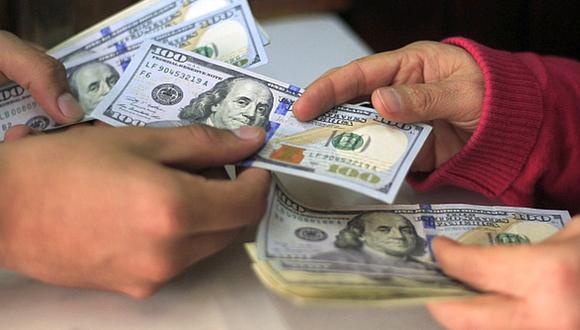 El índice dólar, que mide a la divisa estadounidense contra una canasta de monedas, subía un 0.17%. (Foto: GEC)
