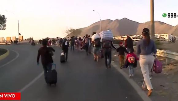 Ciudadanos de Tarapoto se dirigen a pie de Lima para llegar a San Martín. (Foto: Captura América Noticias)