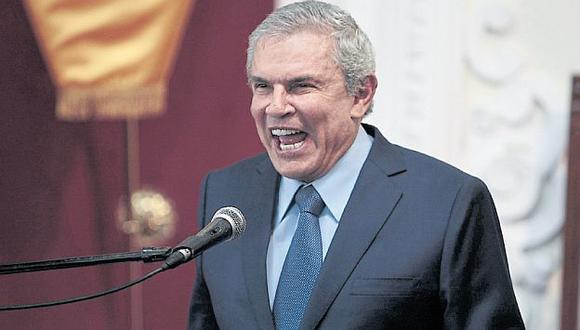 Motivo para sonreír. Luis Castañeda podría pasar un tranquilo fin de año tras el informe de un fiscal anticorrupción. (Mario Zapata)