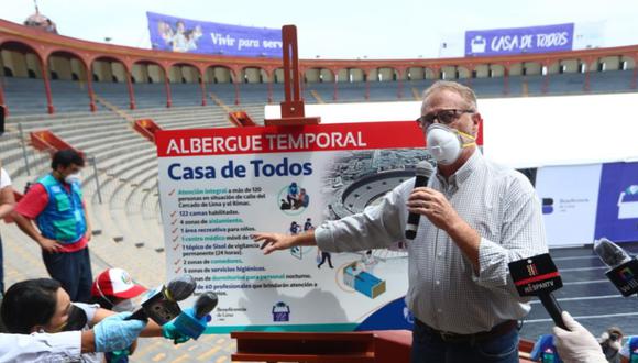 Alcalde de Lima, Jorge Muñoz, informó que la Plaza de Acho podrá recibir a un total de 122 personas en situación de calle durante el estado de emergencia. (Alessandro Currarino/GEC)