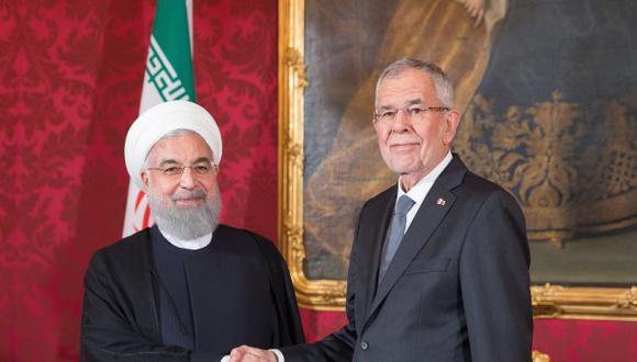 El presidente de Irán, Hasán Rohaní, dijo esta semana durante una visita a Viena que su país se mantendrá "por ahora" en el acuerdo. (Foto: EFE)