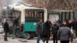 Atentado con coche bomba en Turquía dejó 13 muertos y 55 heridos