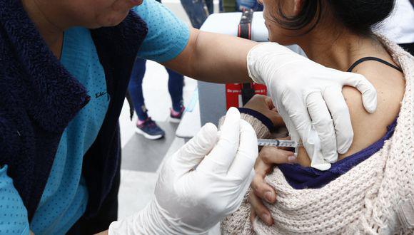 Hoy se inician ensayos clínicos de la candidata a vacuna contra el COVID-19 con segundo grupo de voluntarios. (Foto: Andina)