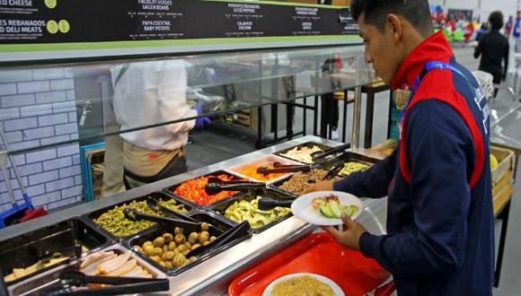 Más de cuatro mil atletas se alimentan diariamente en el comedor de la Villa Panamericana. (Foto: Facebook Lima 2019)