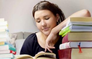 Conoce estas estrategias que potencian la comprensión lectora en los adolescentes