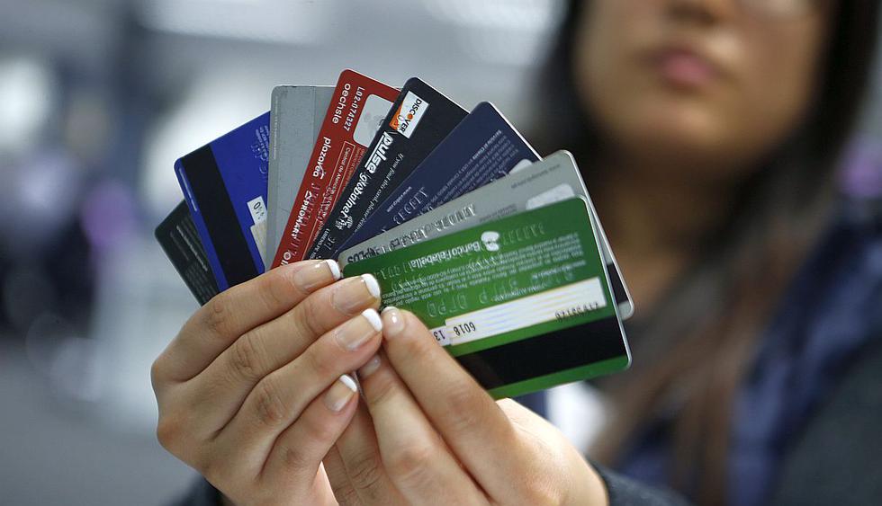 Es conveniente que el cliente se informe del uso adecuado de la tarjeta de crédito. Así se podrá utilizar los beneficios de su plástico para un mayor provecho. Aquí diez consejos del Indecopi. (Foto: GEC)