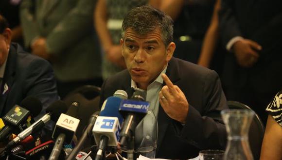 Julio Guzmán pide renuncia de los miembros del JNE. (Perú21)