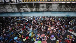 Decenas de miles de manifestantes en Bangkok siguen desafiando la prohibición de reunirse [FOTOS]