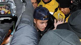 Justin Bieber fue retenido en el aeropuerto de Los Ángeles