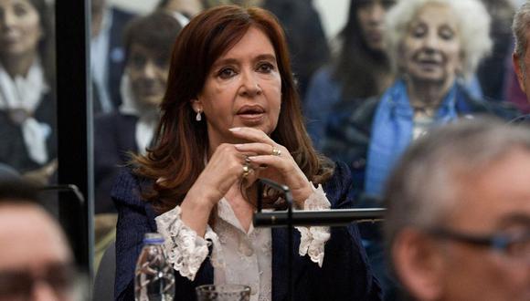 En el documento se rechaza un recurso que Kirchner interpuso en 2016 contra una resolución de ese año por la que ya se la hacía optar por una de las asignaciones. (Foto: AFP)