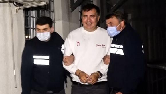 El líder de la oposición y ex presidente de Georgia encarcelado Mikheil Saakashvili, que ha estado en huelga de hambre durante semanas, se encuentra en una condición crítica y carece de la atención médica adecuada, dijeron los médicos el 17 de noviembre de 2021. (Foto de Interior Ministry of Georgia / AFP)