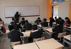 Colegios privados serán multados si obligan a padres a renunciar a devolución de la cuota de ingreso