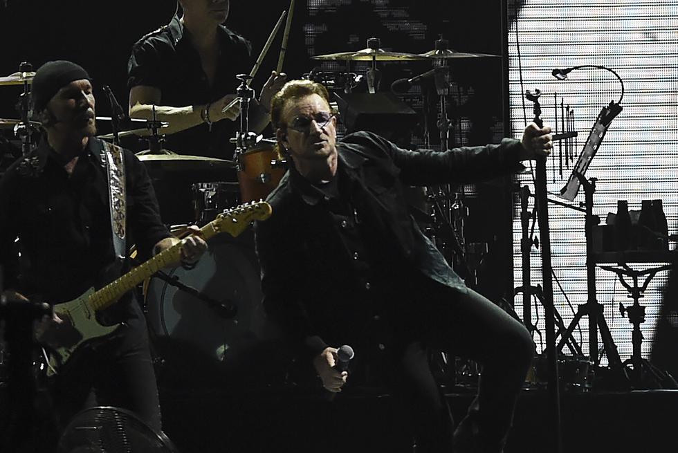 La medios locales informaron que se vendieron 35 mil entradas para el primer concierto de U2 en India.  (Fotos: AFP)