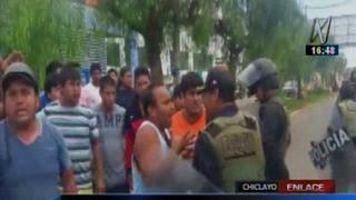 Chiclayo: Ciudadanos protestan por falta de ayuda tras inundaciones