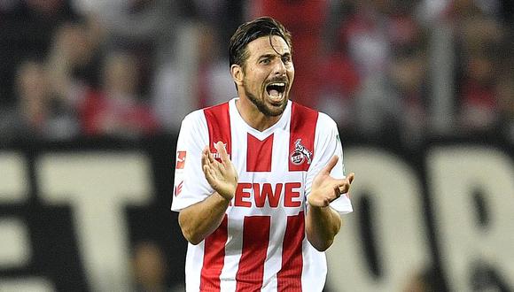 Pizarro pretende seguir ampliando su histórico registro goleador en Alemania. (AP)