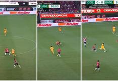 Ormeño tuvo mal control de la pelota y generó el gol de Tigres vs. Chivas [VIDEO]