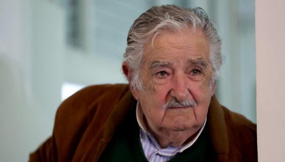 Mujica explica que se subía al atril para "despedirse", pues este evento en homenaje a Ernesto Che Guevara será el último acto del partido en el que será orador. (Foto: EFE)