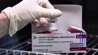 Coronavirus: EMA confirma “posible vínculo” de vacuna de AstraZeneca con casos raros de coagulación