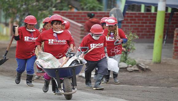 Trabaja Perú: El 72% de los beneficiados con empleo temporal serán mujeres. (@MTPE_peru)