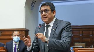 Comisión de Fiscalización evaluará “en su momento” citar al presidente Pedro Castillo por reuniones en Sarratea