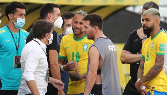 Argentina y Brasil jugarán, ratifica FIFA. (Foto: AFP)