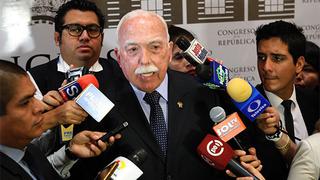 Carlos Tubino: "Me pareció mal" debatir hoy sanción a Mamani "por el debido proceso"
