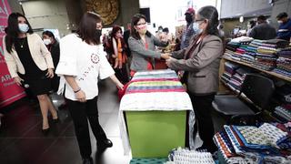 Gisela Ortiz: “Los artesanos y artesanas del país se reactivan en Ruraq maki”