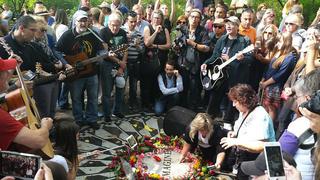 John Lennon: Fans se reunieron en Central Park para recordar su cumpleaños número 75