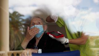 España acumula casi 17.000 fallecidos por coronavirus en residencias de ancianos
