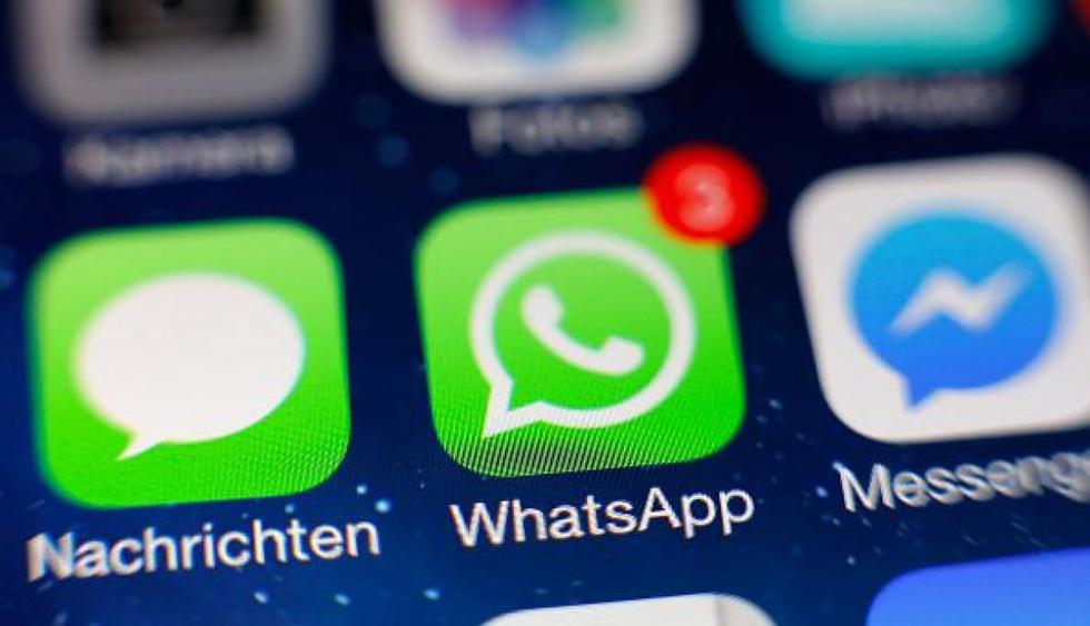 WhatsApp, el servicio de mensajería instantánea más popular entre usuarios, es una plataforma que alberga una gran cantidad de información que es almacenada día tras día. (Getty)