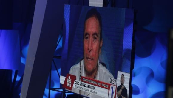 Gálvez es el único candidato presidencial que no asistió presencialmente al debate debido a que se encuentra recuperándose de las secuelas del COVID-19 que padeció. (Foto: GEC)
