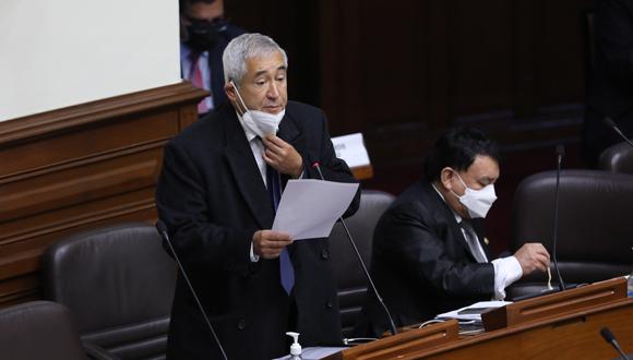A través de un oficio, Elías Ávalos fue acreditado esta tarde ante la Oficialía Mayor del Parlamento por el portavoz de su bancada, José Luna Gálvez. (Foto: Congreso)