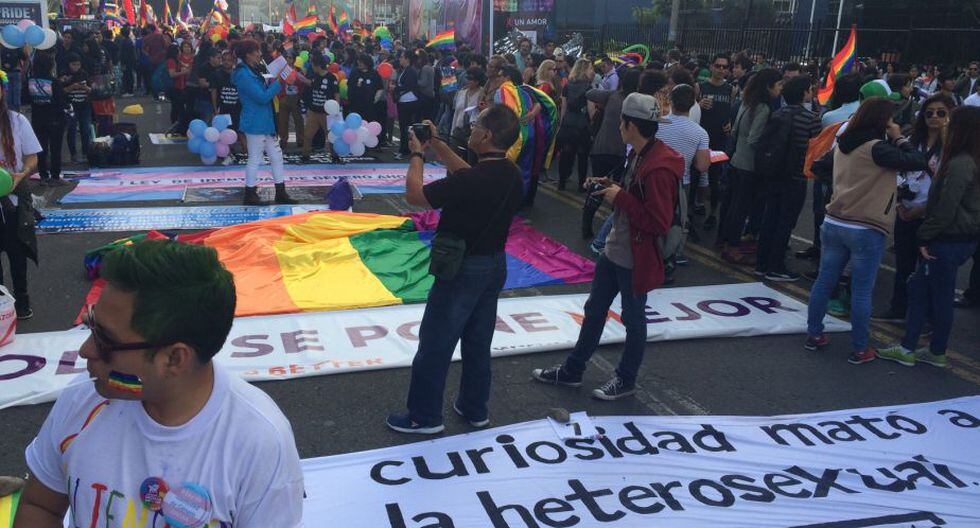 Así Se Desarrolló La Marcha Del Orgullo Lgbt En Lima [fotos Y Video] Lima Peru21
