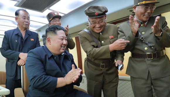 Corea del Norte no describió cuáles eran las armas probadas el viernes ni cómo funcionaron, pero dijo que los ensayos fueron exitosos. (Foto: AFP)