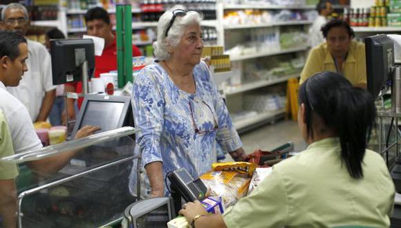 ANGUSTIA. Los venezolanos sufren los efectos de la fuerte crisis económica de un país. (Reuters)